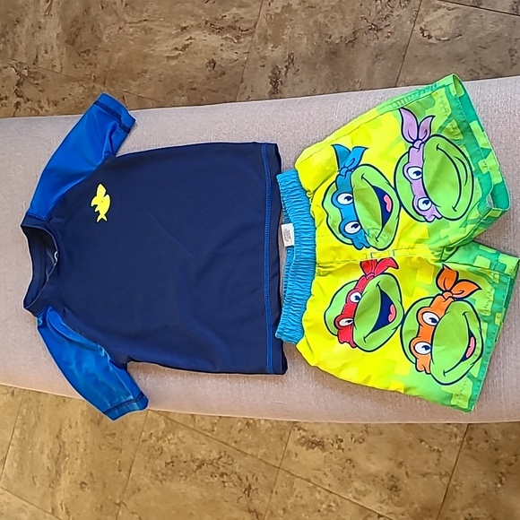 Toddler Swim Outfit - Picture 1 of 8